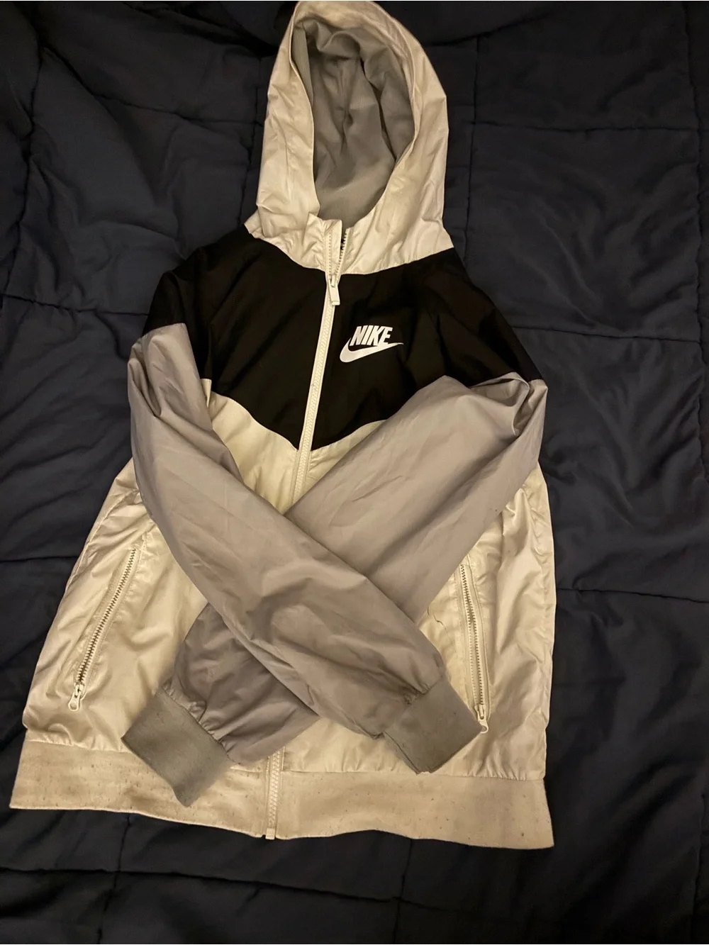 Nike Kids Hooded Colorblock Windbreaker in Black, Gray, Cream